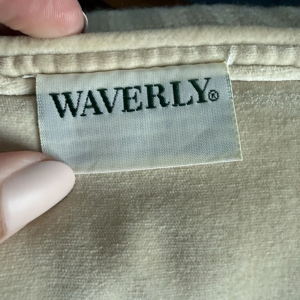 Waverly Wool Needlepoint Lumbar Pillow Topiary French Country English Cottage 16